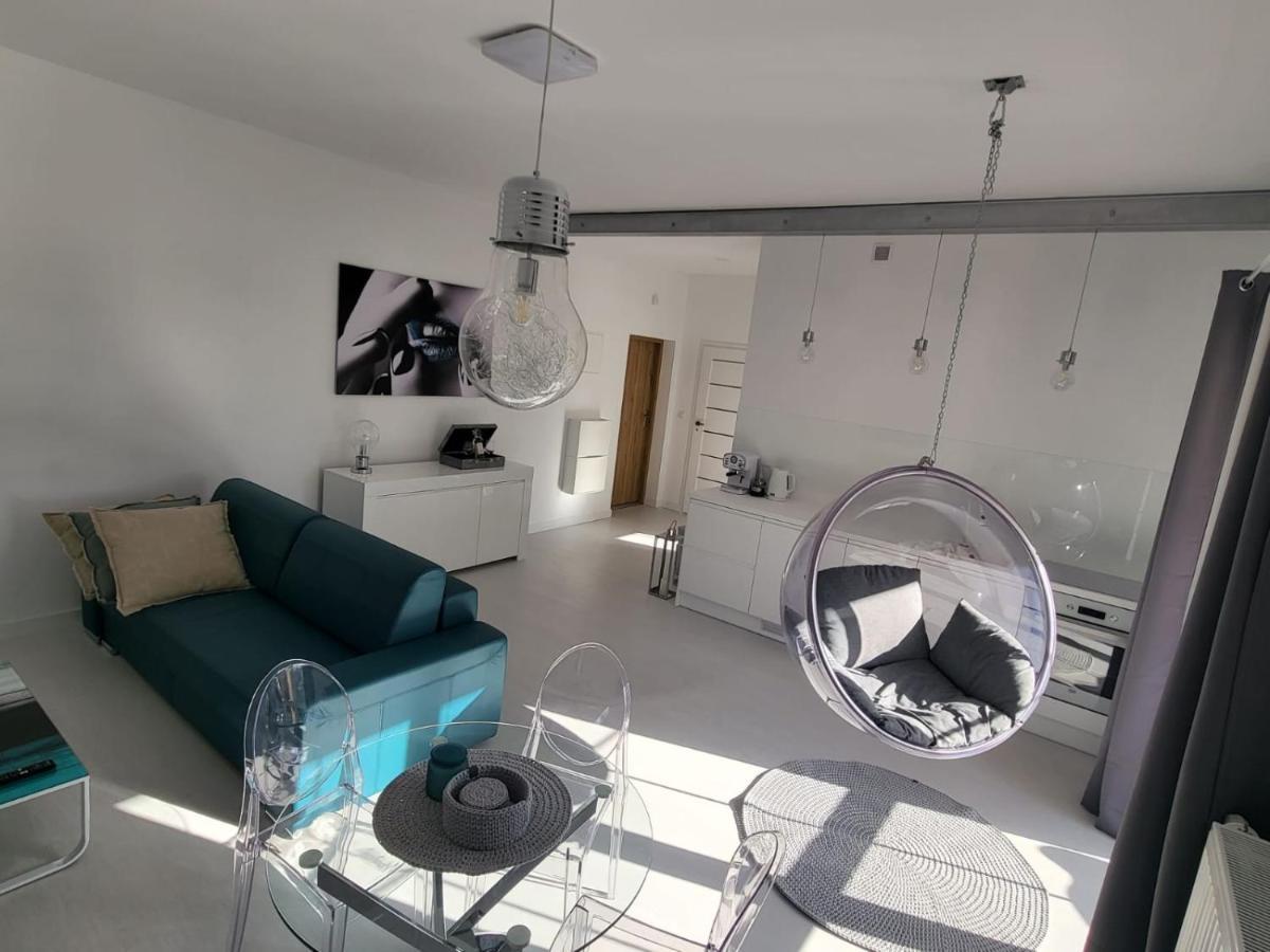 Przytulny Apartament Z Kominkiem Przy Jeziorze بورن سولينو المظهر الخارجي الصورة